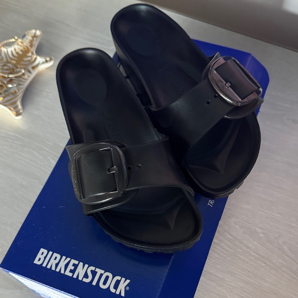 Birkenstock Women’s Black Sandals